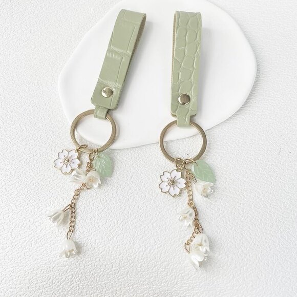 4PCS Flower Keychain Cute Handbag Key Chain Personalized Key ring Golden for Wom - Picture 4 of 8